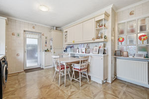 Photo 7- click for photo gallery